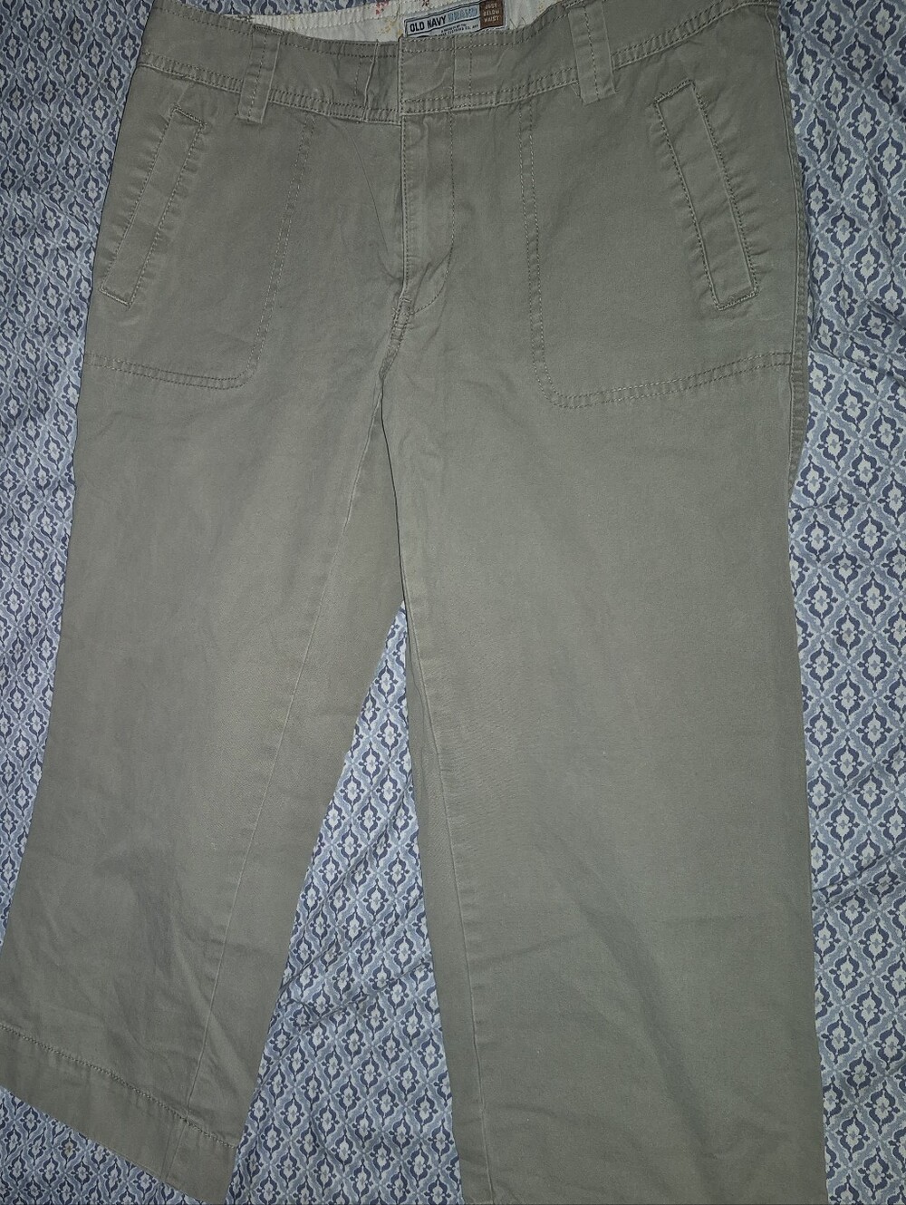Women's Khaki Capri